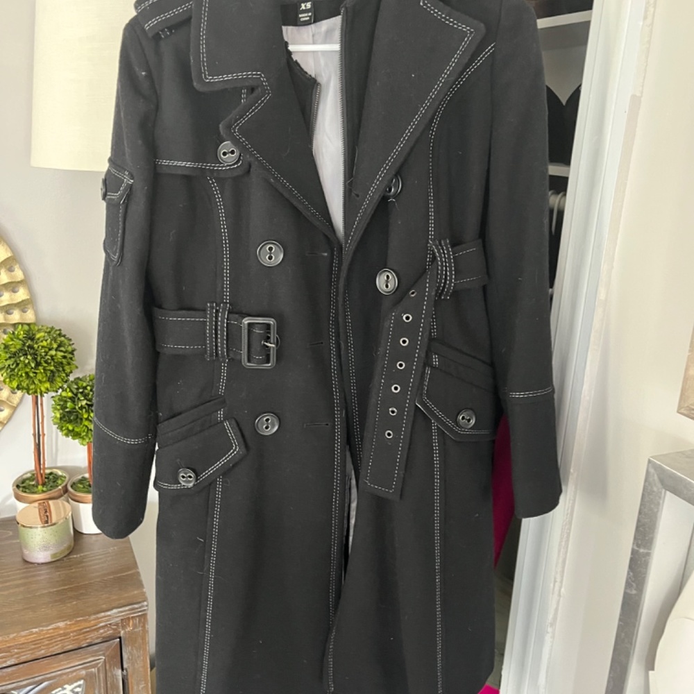 Coat - Picture 2 of 5